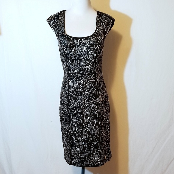 Sue Wong Dresses & Skirts - Sue Wong Floral Ribbon Dress Style C4130 NWT Sz 6